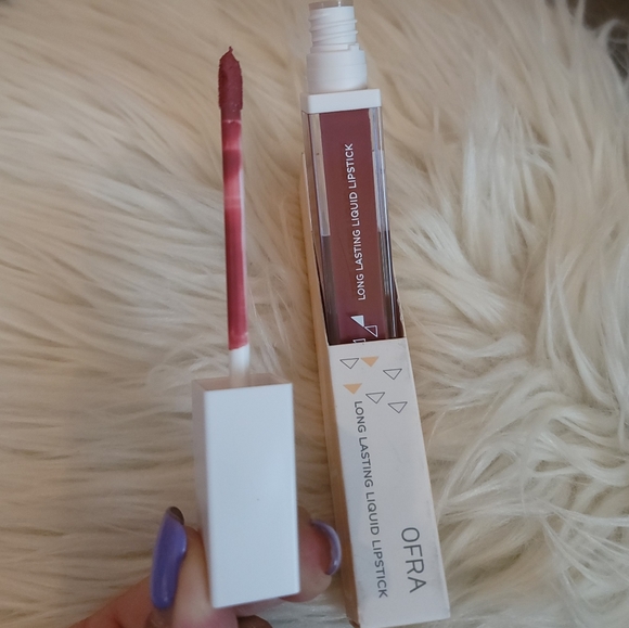 OFRA Cosmetics Long lasting Liquid Lipstick Mocha - Mocha - Picture 6 of 7
